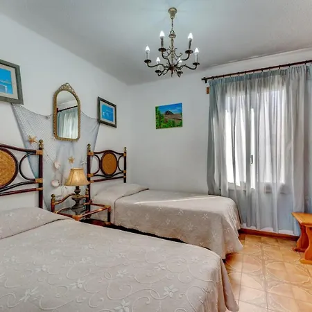 شقة Lovely House In First Line
